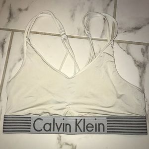 Calvin Klein sports bra size large